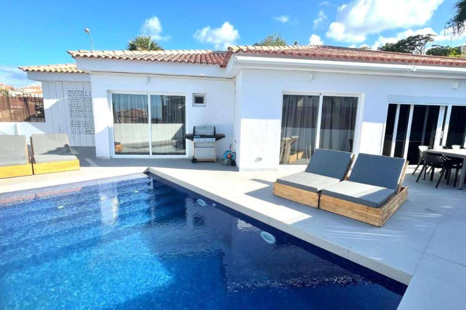 Villas de lujo en Tenerife para vivir una experiencia de alto nivel, en Canarias.com