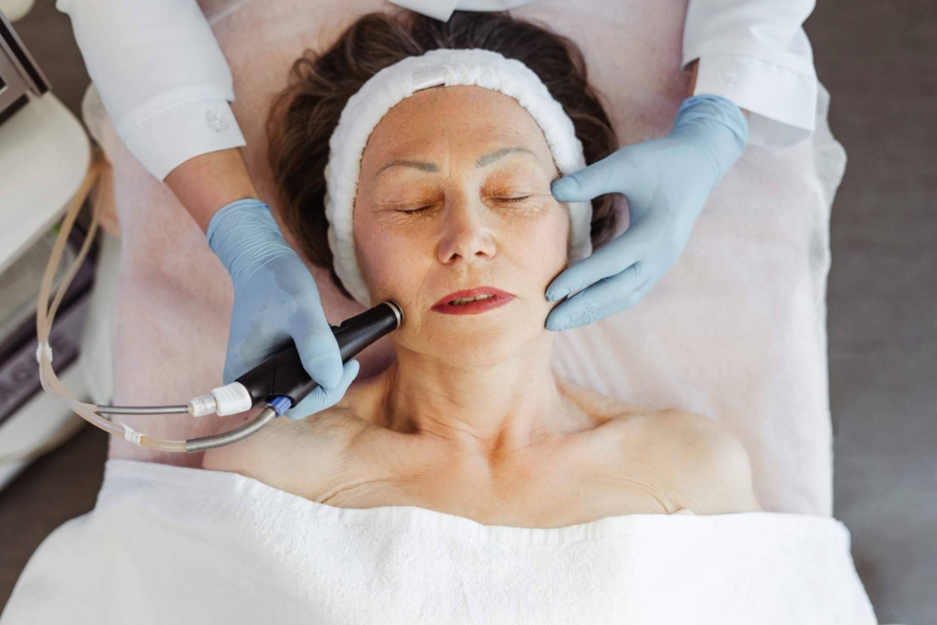 Tratamientos de última generación para eliminar cicatrices en Madrid en Centro Estética El Pilar