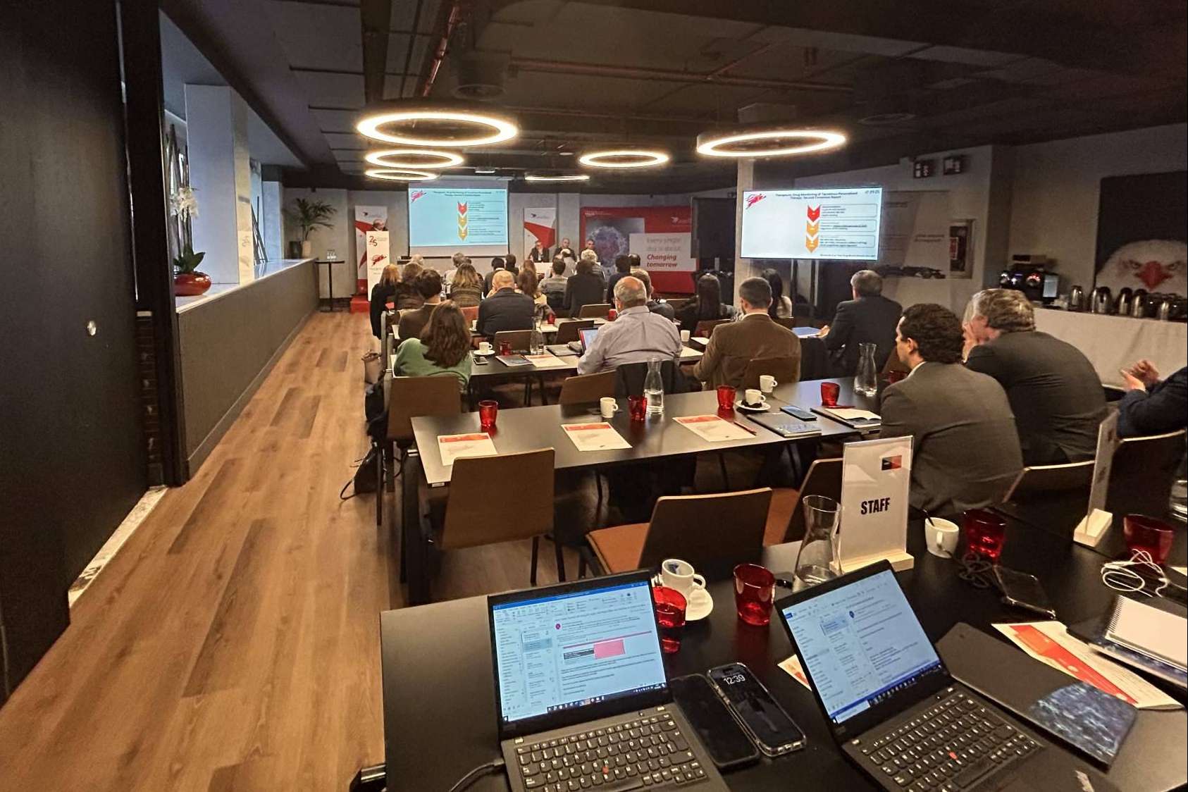 Servicios audiovisuales en Madrid para empresas, congresos, ferias y eventos corporativos