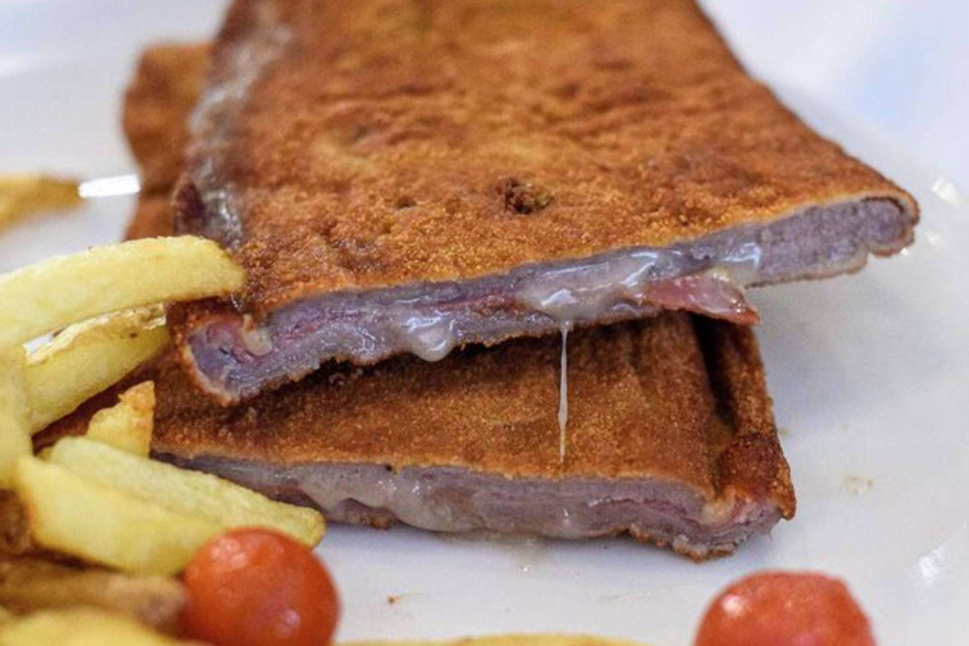 Pasa Tapas, un restaurante ideal para disfrutar de un cachopo en Barcelona