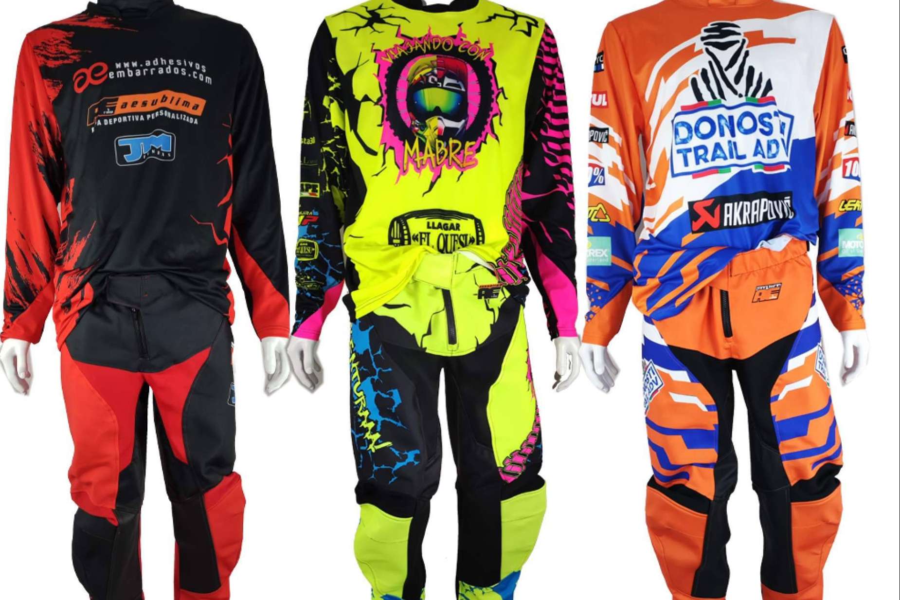 Ropa de motocross y enduro con diseño personalizado en ADHESIVOSEMBARRADOS