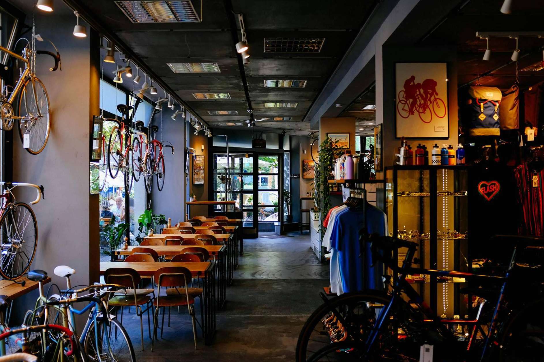 INDAStudio aplica interiorismo estratégico y neurociencia para transformar espacios comerciales en Barcelona