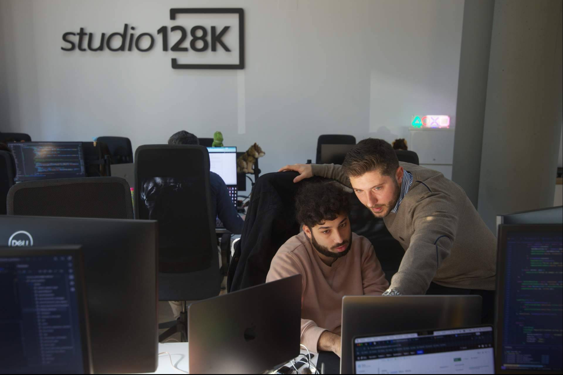 El desarrollo de software a medida impulsa la digitalización de empresas en crecimiento