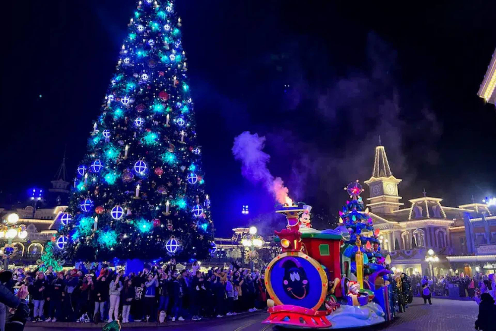 Navidad en Disneyland París; cómo planificar una experiencia sin contratiempos