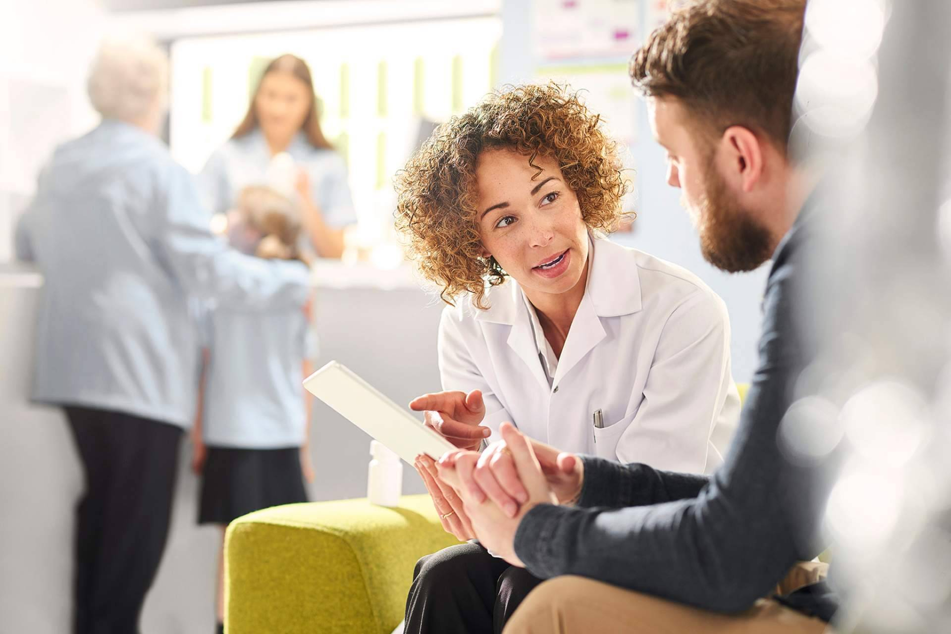 ¿Qué compañía tiene mejor atención al cliente en seguros médicos?