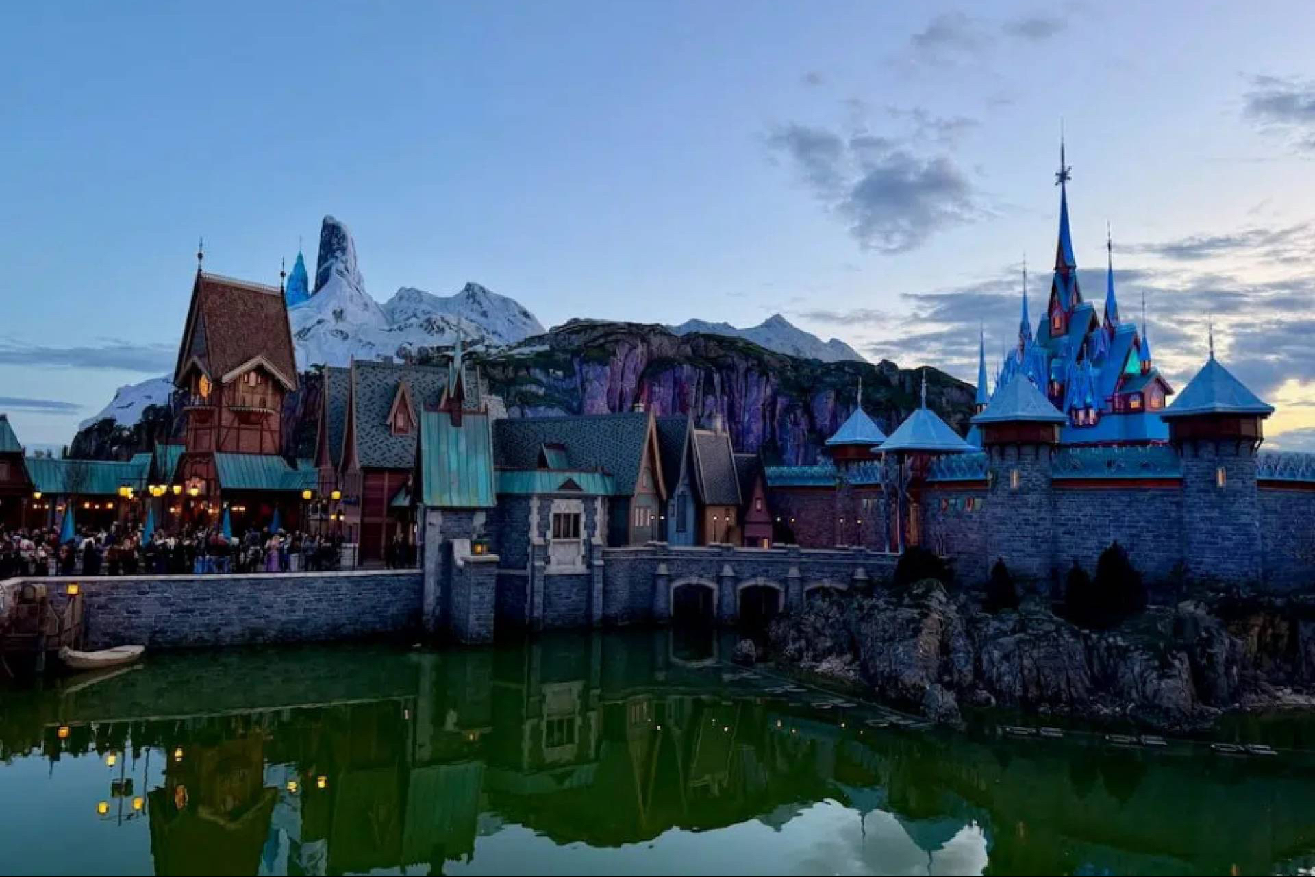 Parquetemático.net analiza World of Frozen, la nueva gran área de Disneyland Paris en 2026