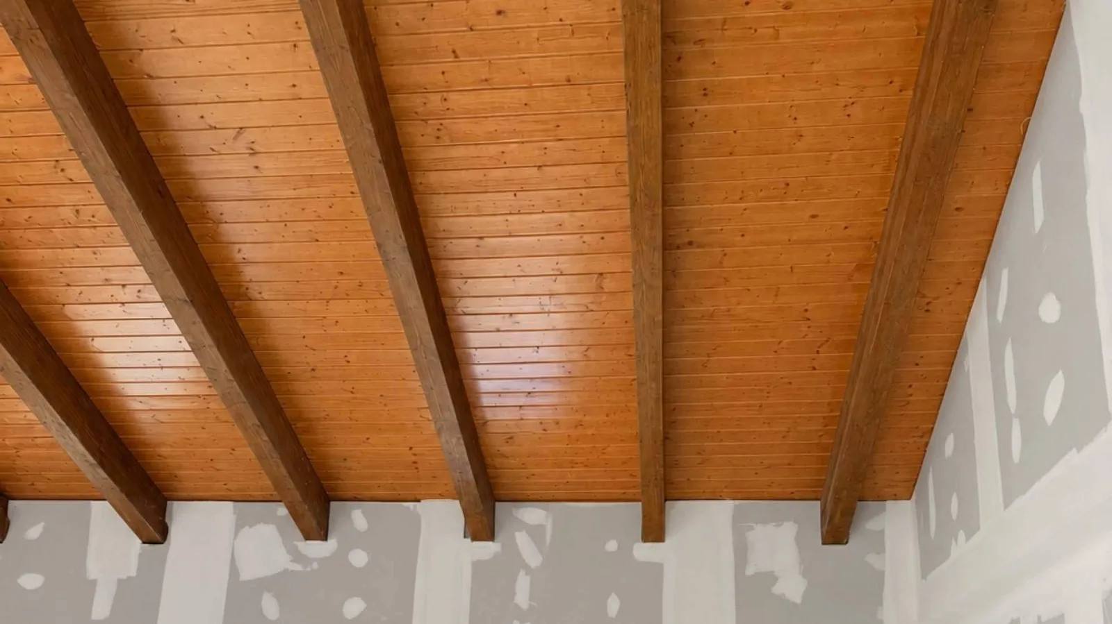 Los paneles sándwich de madera de Caliplac resuelven los problemas estructurales en la rehabilitación de inmuebles antiguos
